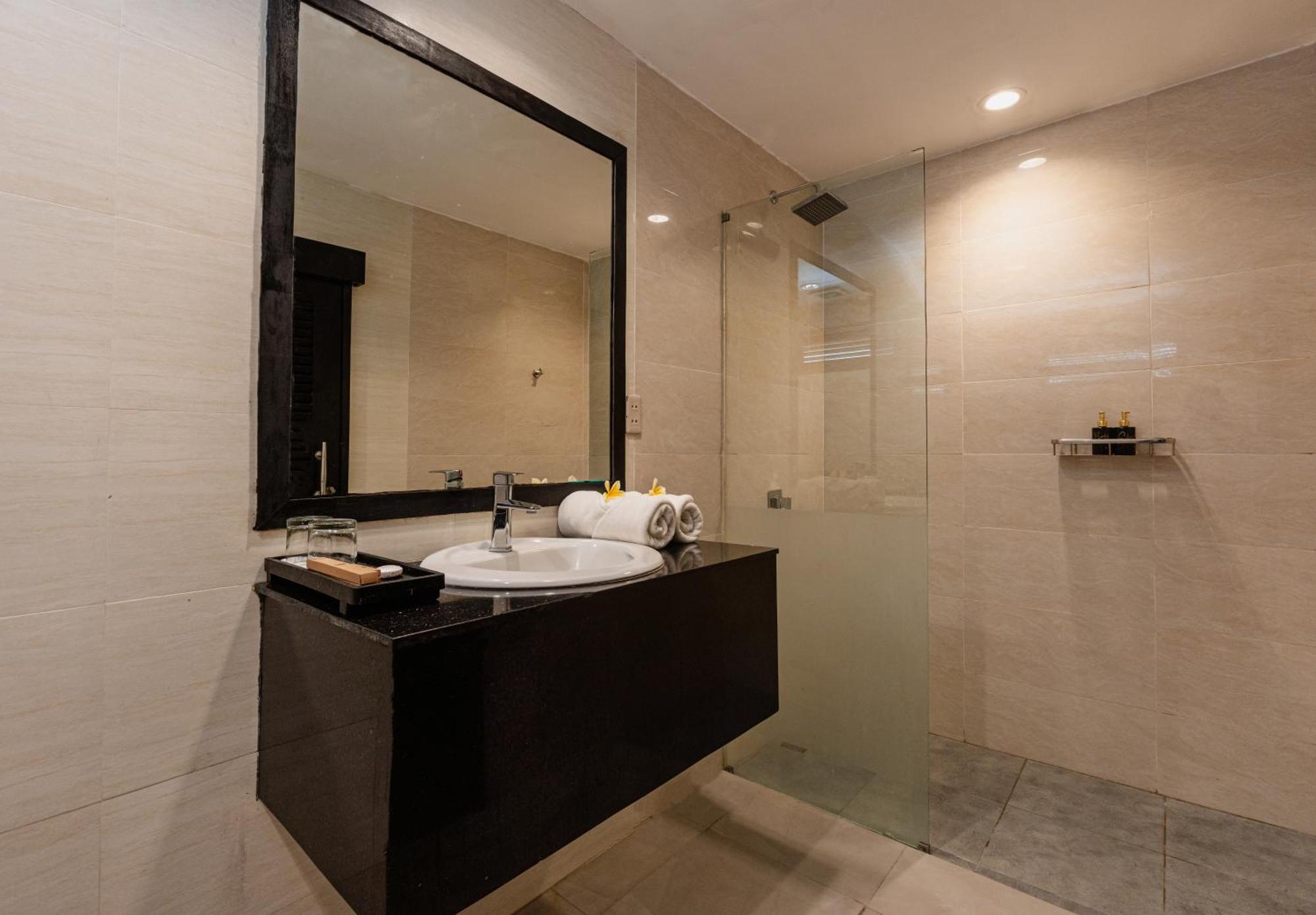 Casa Wina Kuta Hotel Kuta Lombok Eksteriør billede